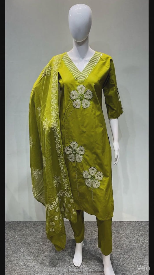 Hariveera Collection Women Mendi Green Pure Cotton Kurta with Pants & Dupatta